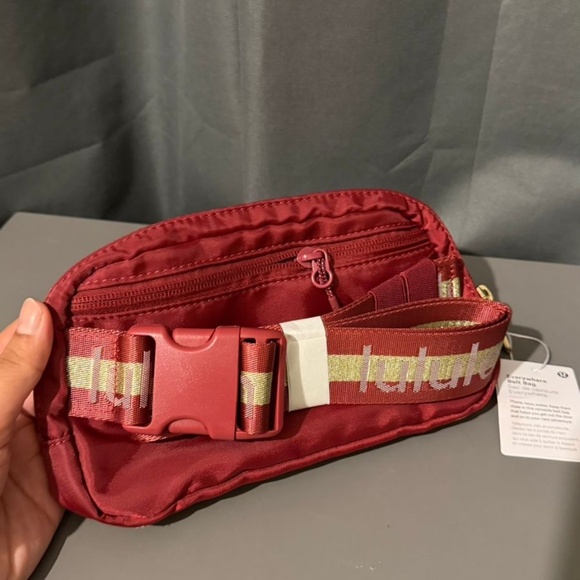 Lululemon Maroon with Golden Detail everyday Belt Bags - Picture 4 of 7